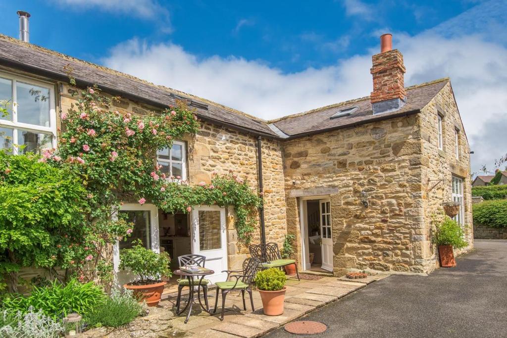 Southlands Farm Cottages East and Middle Cottages